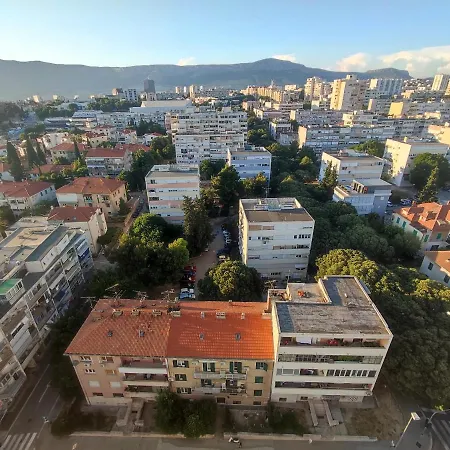 Ivanka & Old Town View Apartment Split